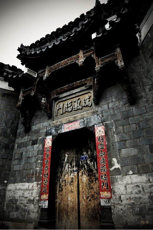 小瞧刘浩存了，《灿烂的她》口碑炸裂，她的“整容式”演技大爆发